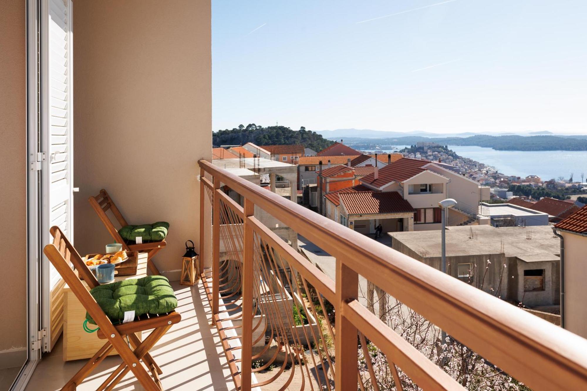 Summer Breeze Apartment - Quiet Place With A Spectacular View And A Garden Sibenik Ngoại thất bức ảnh